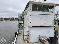 Navio de abastecimento à venda
