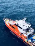 Barco de tripulação à venda