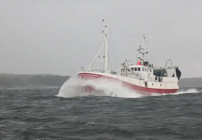 Navio de pesca de arrasto à venda