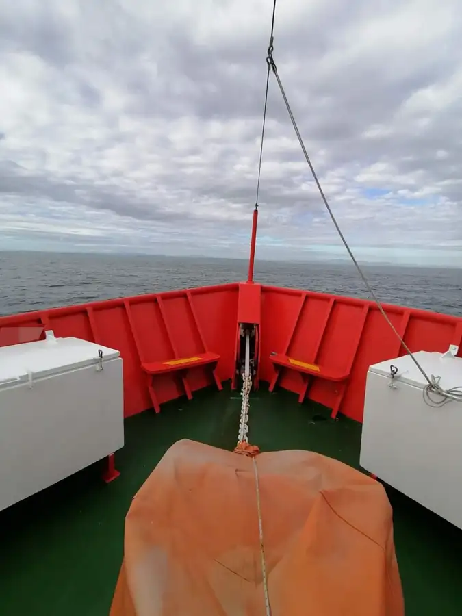 Barco de tripulação à venda