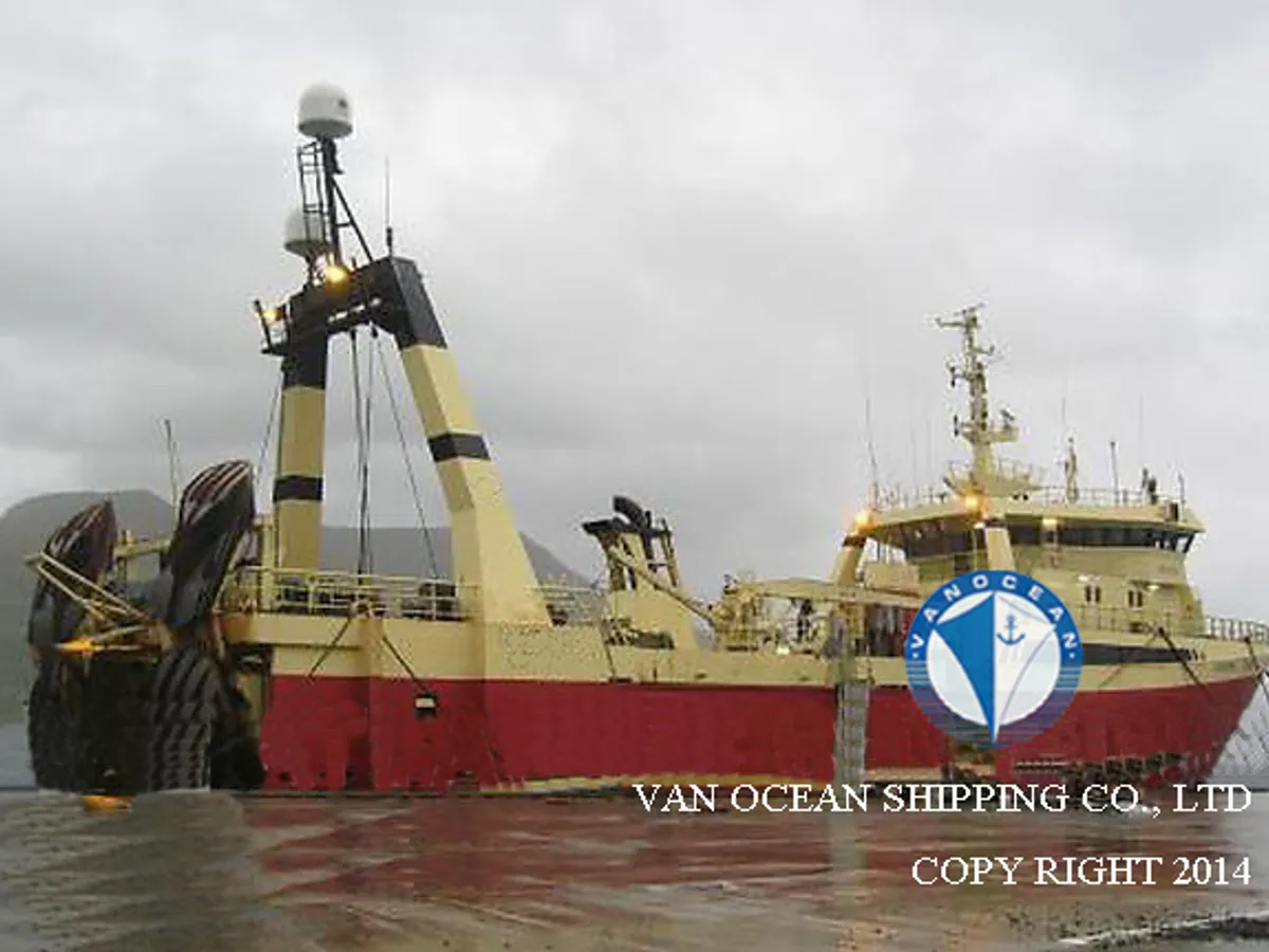 Navio de pesca de arrasto à venda