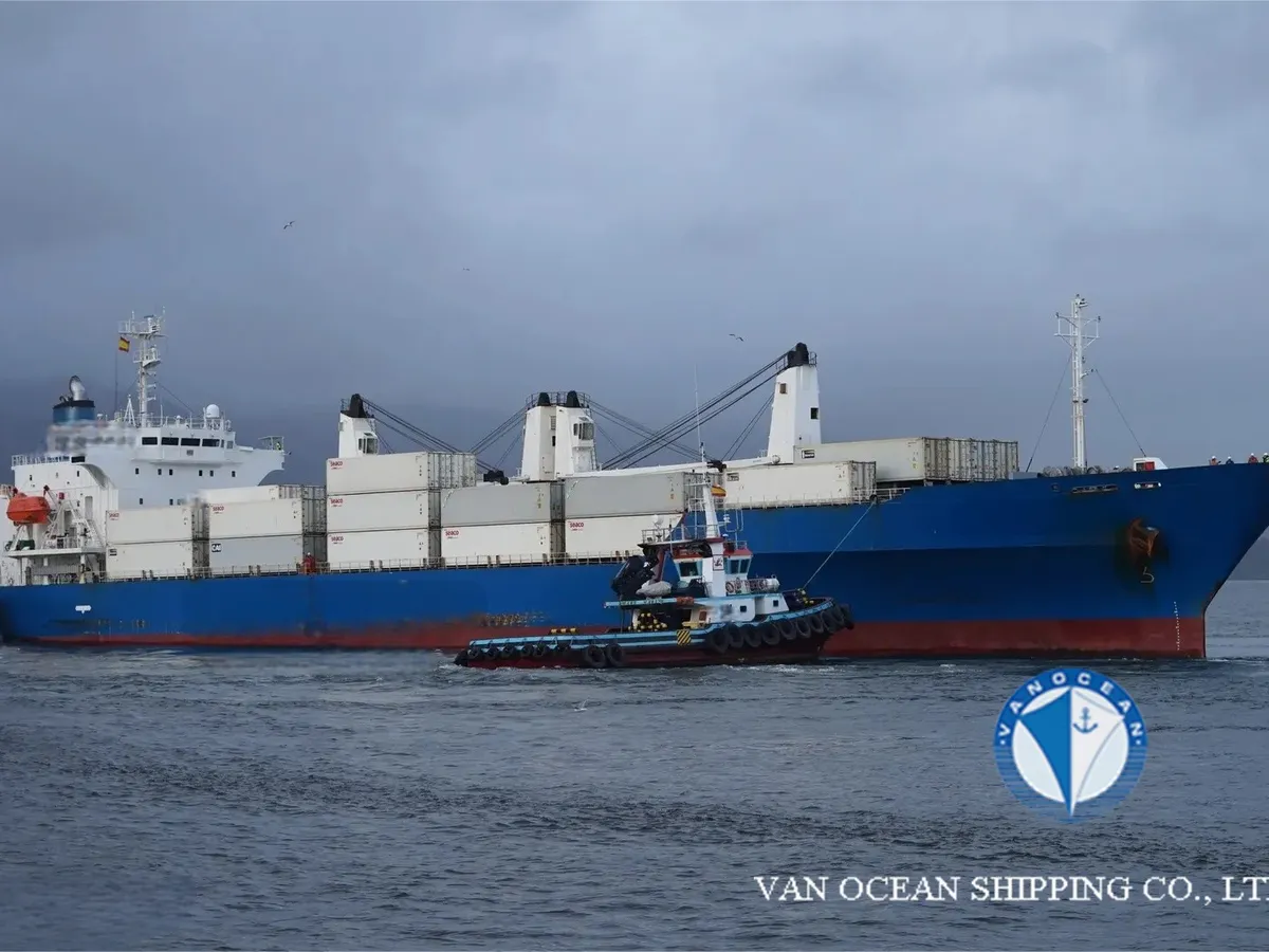 Navio frigorífico à venda
