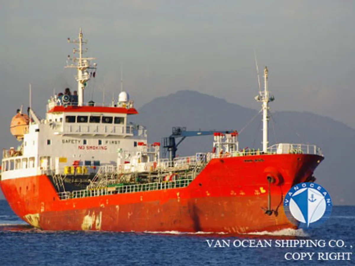 Navio-tanque de óleo/produtos químicos à venda