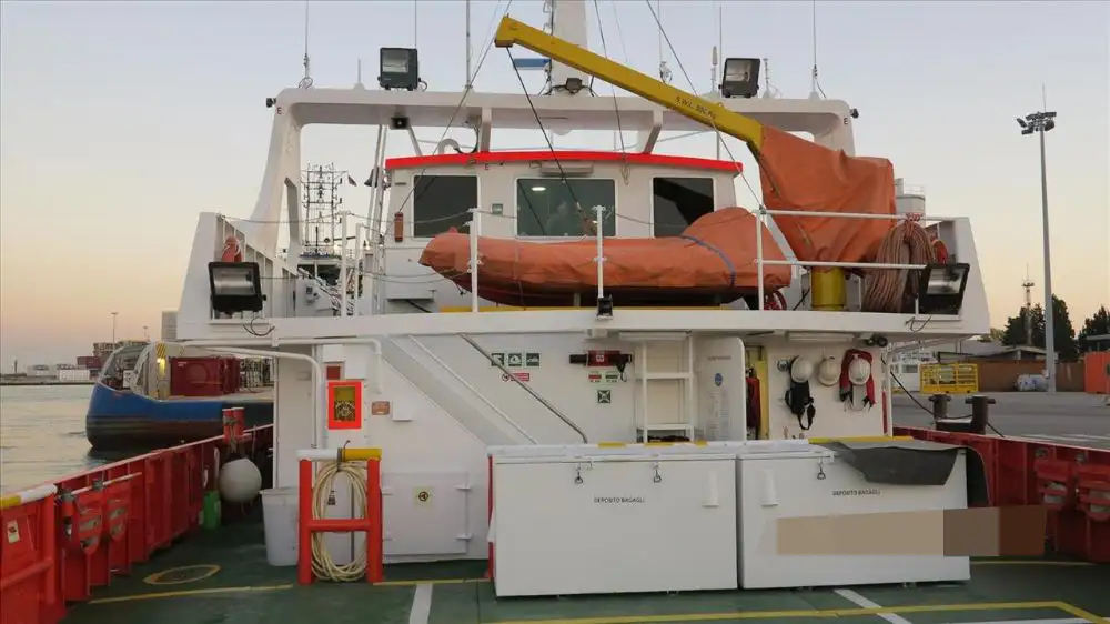 Catamarã à venda