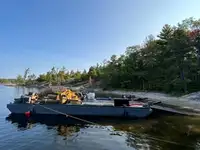 Barcaça à venda