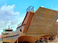 Balsa de desembarque, tanque à venda
