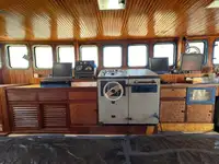 Navio de pesca de arrasto à venda