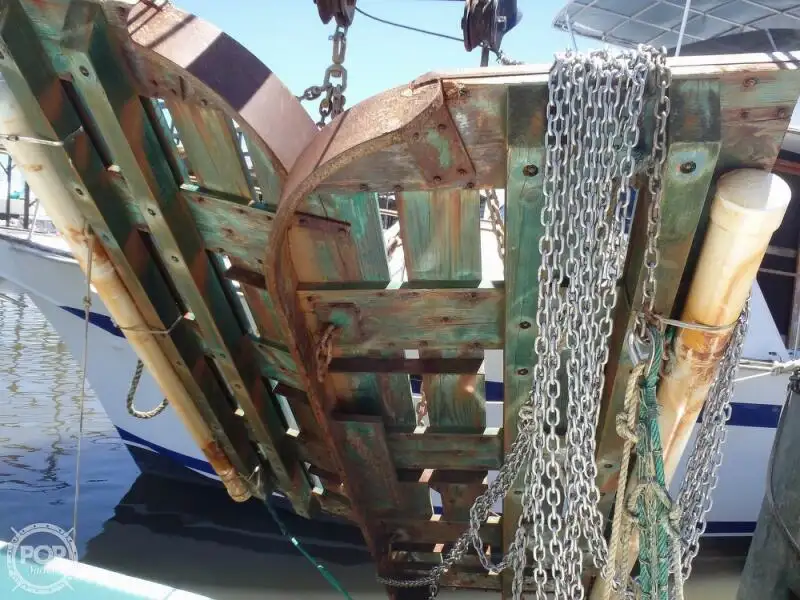 Navio de pesca de arrasto à venda