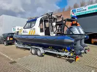 Navio porta-contêineres à venda