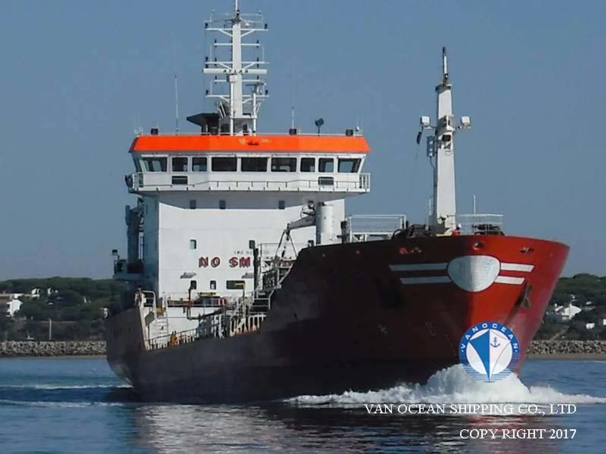 Navio-tanque de óleo/produtos químicos à venda