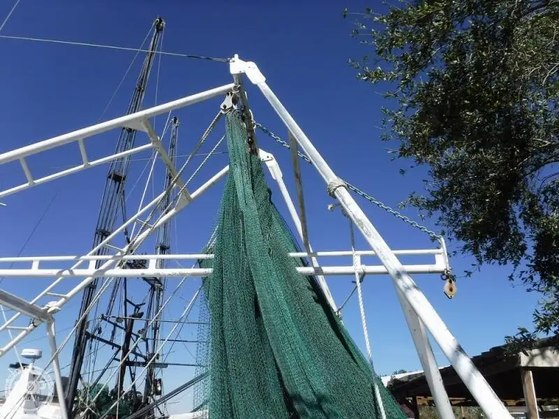 Navio de pesca de arrasto à venda