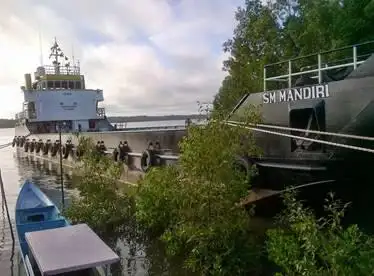 Balsa de desembarque, tanque à venda