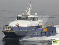 Barco de tripulação à venda