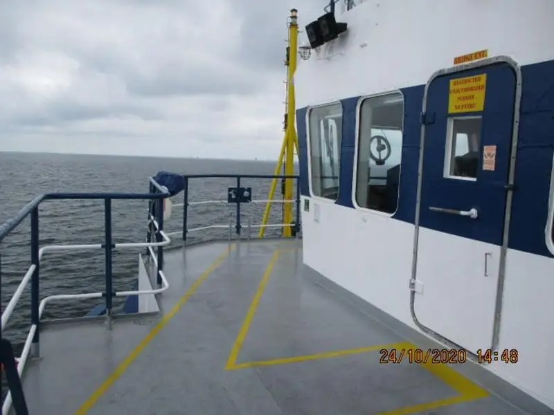 Navio frigorífico à venda