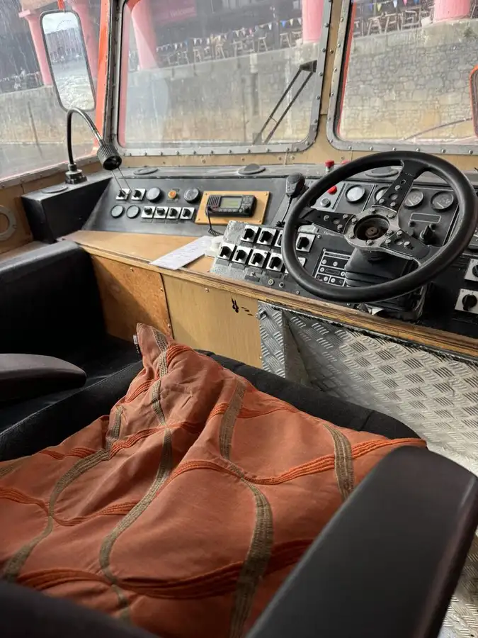 Barco piloto à venda