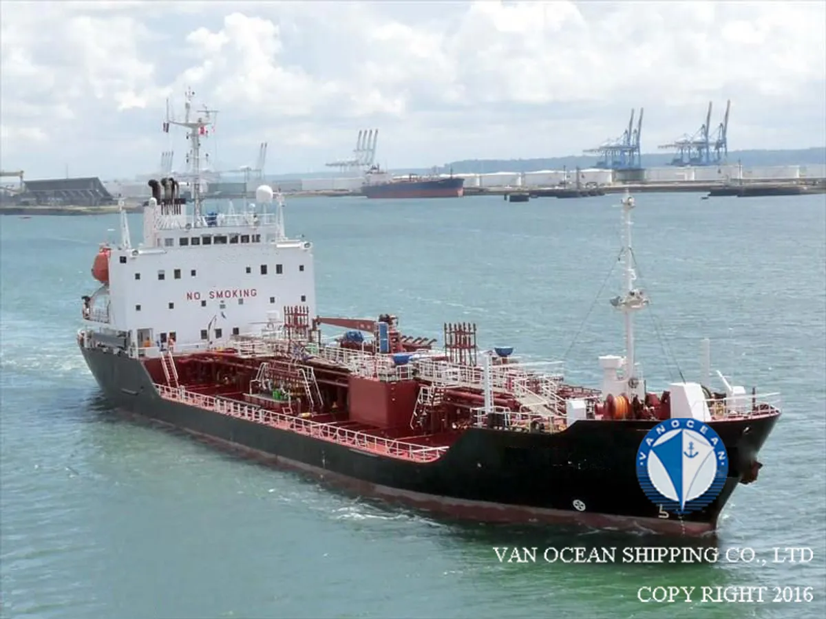 Navio-tanque de óleo/produtos químicos à venda