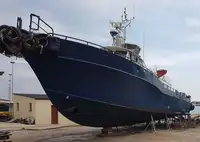 Barco de tripulação à venda