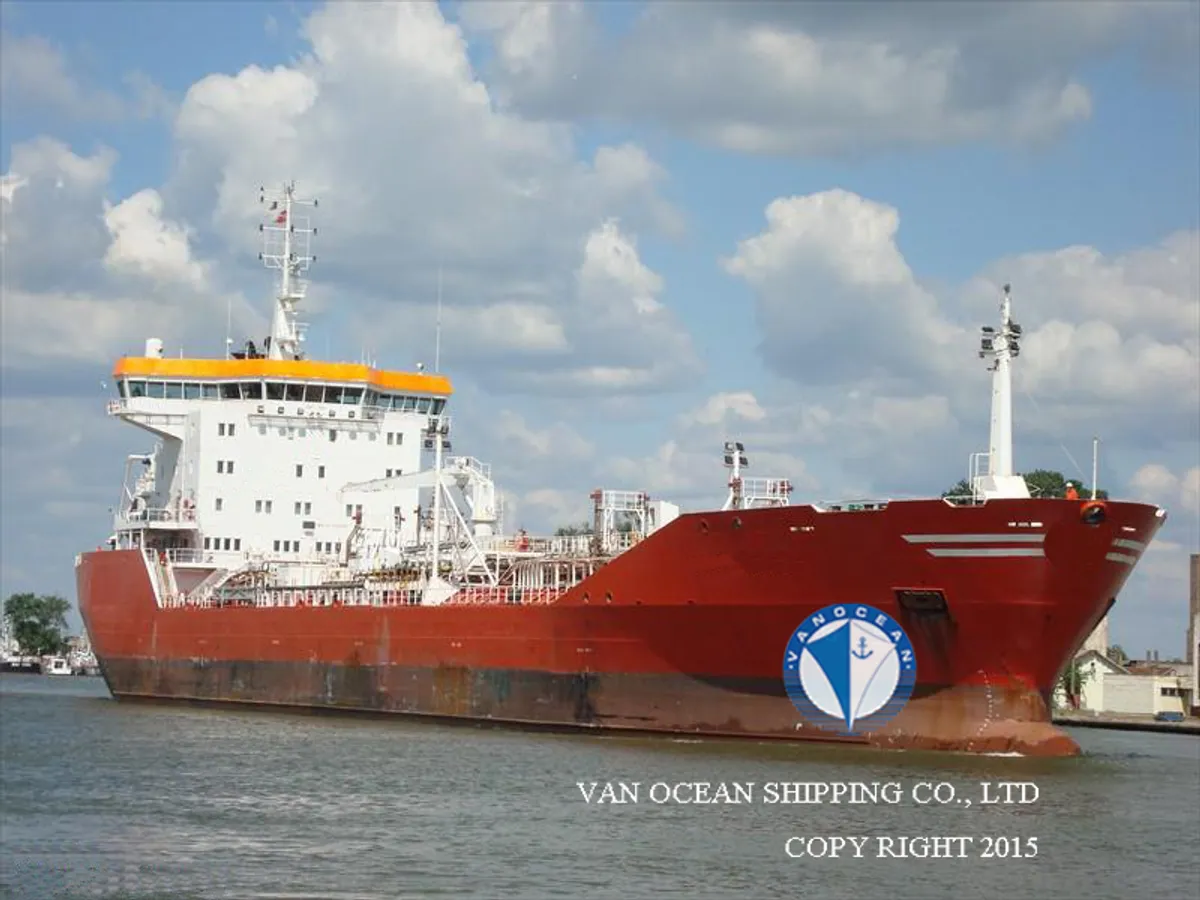 Navio-tanque de óleo/produtos químicos à venda
