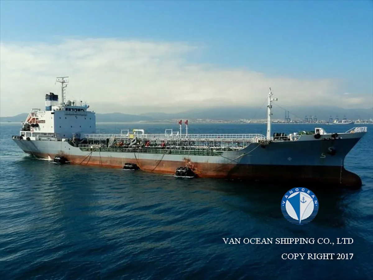 Navio-tanque de óleo/produtos químicos à venda