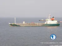 Navio-tanque de óleo/produtos químicos à venda