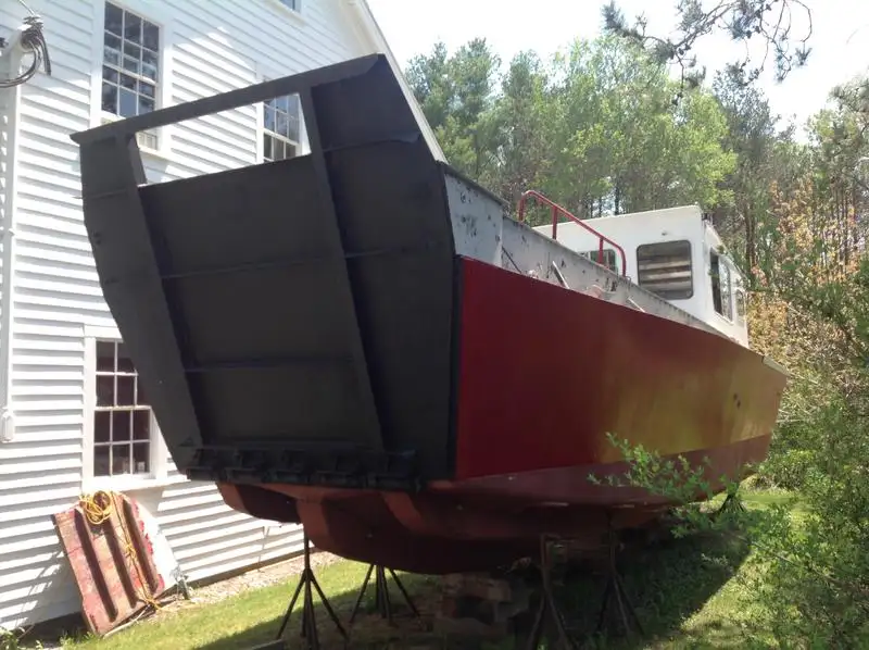 Balsa de desembarque, tanque à venda
