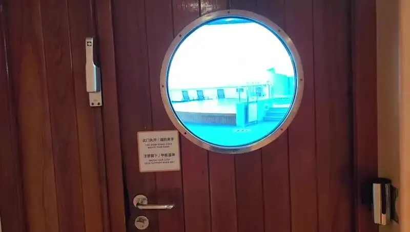 Navio de passageiros à venda