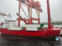 Navio frigorífico à venda