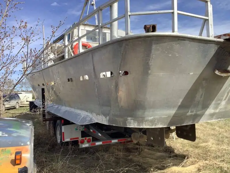 Barcos de trabalho à venda