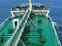 Navio-tanque de óleo/produtos químicos à venda