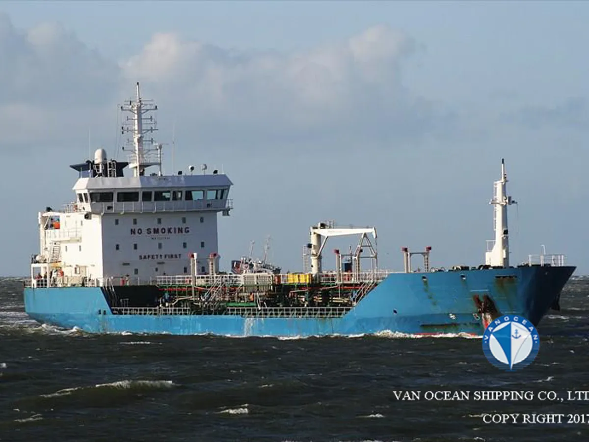 Navio-tanque de óleo/produtos químicos à venda
