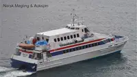 Catamarã à venda