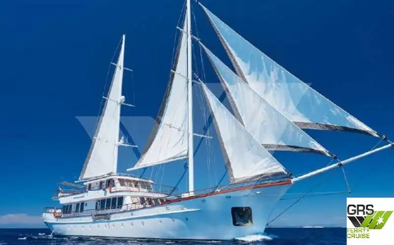Navio de cruzeiro à venda