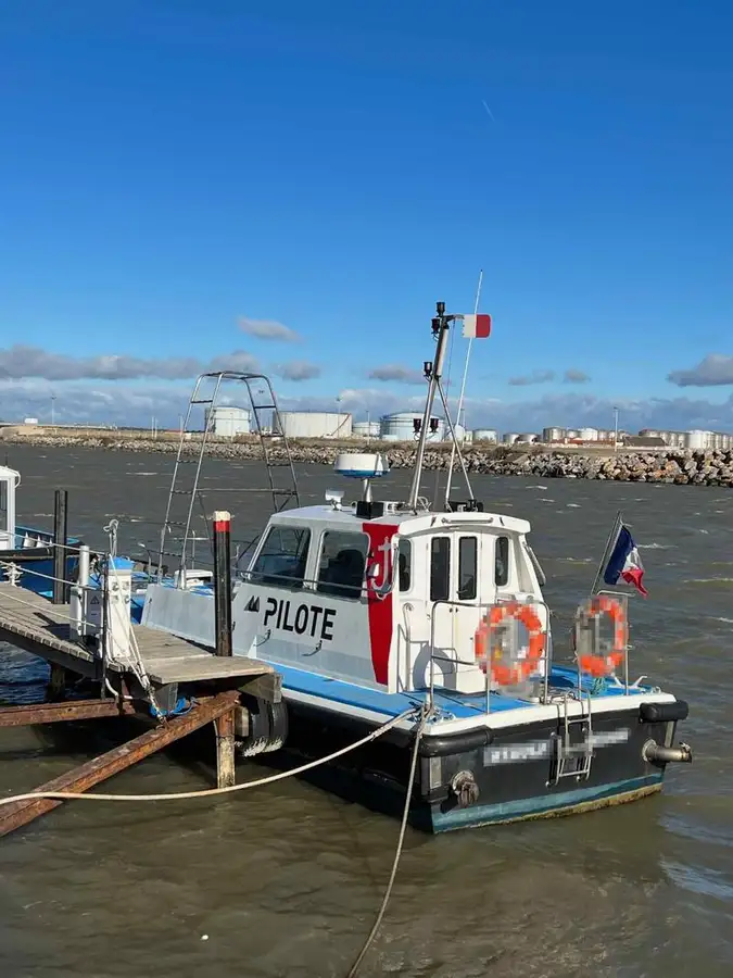 Barco piloto à venda