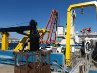 Navio de pesquisa à venda
