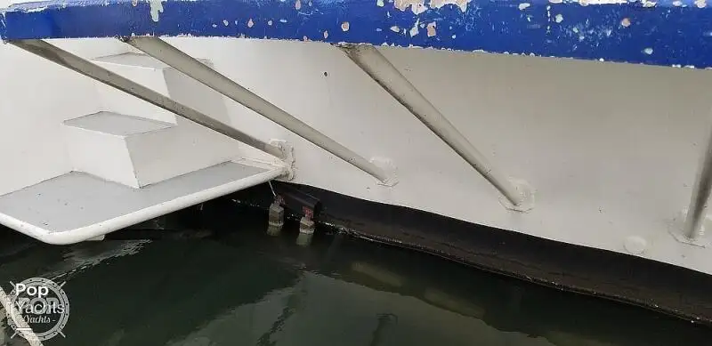 Navio de pesca de arrasto à venda