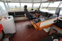 Rebocador à venda