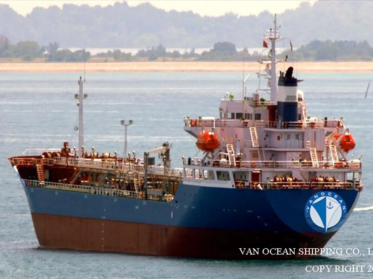 Navio-tanque de óleo/produtos químicos à venda
