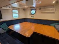 Navio de pesquisa à venda