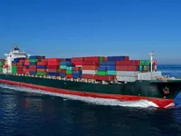 Navio porta-contêineres à venda