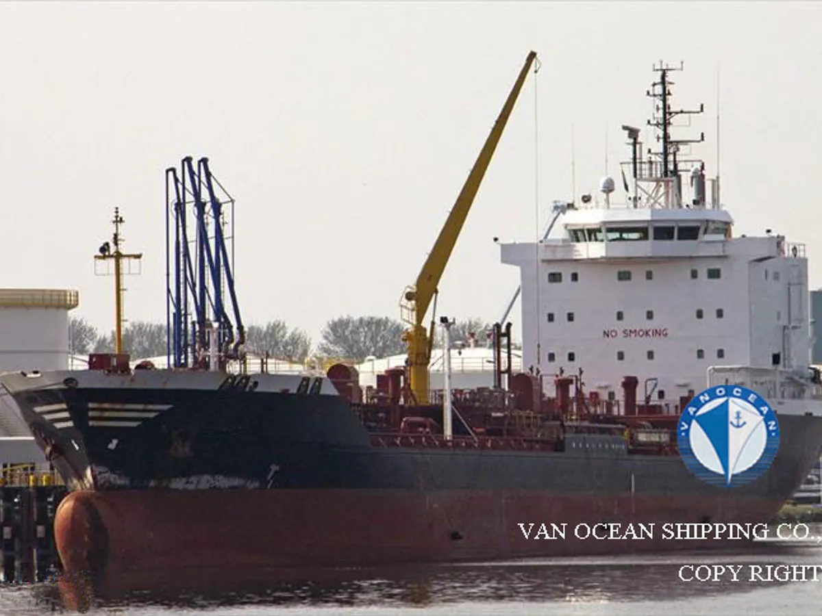 Navio-tanque de óleo/produtos químicos à venda