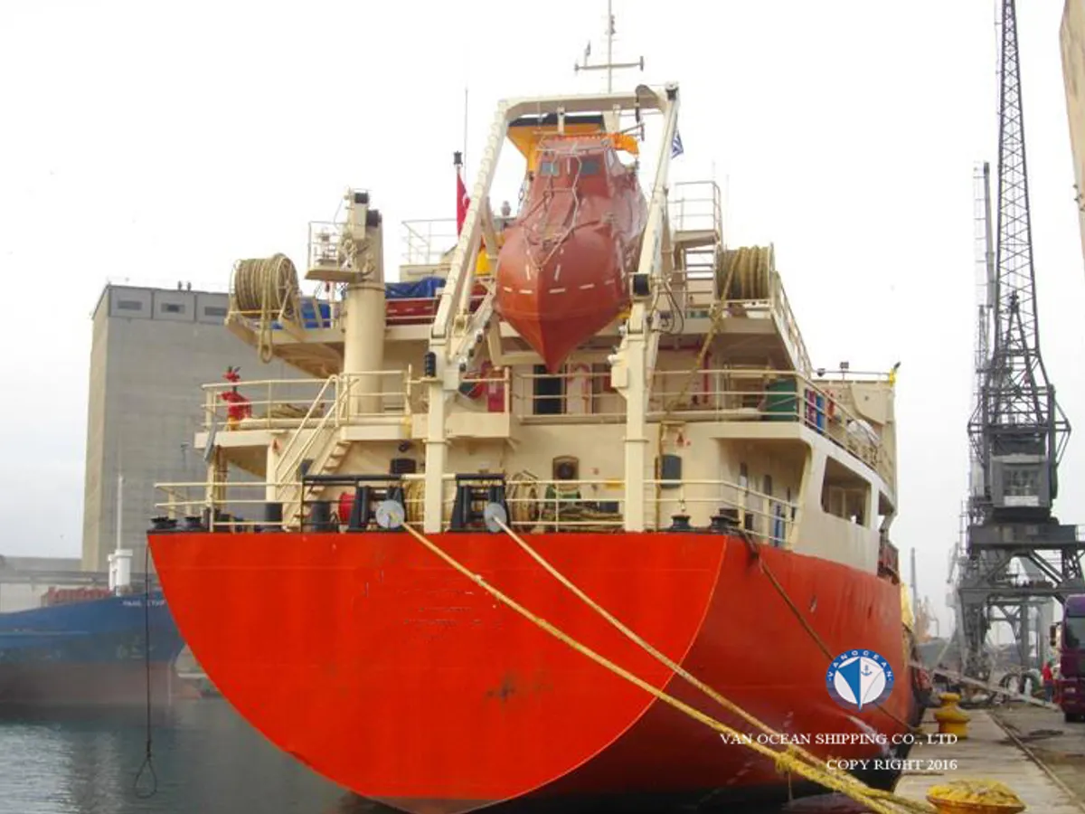 Navio-tanque de óleo/produtos químicos à venda