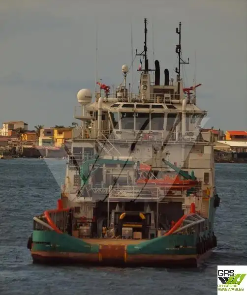 Navio de abastecimento à venda