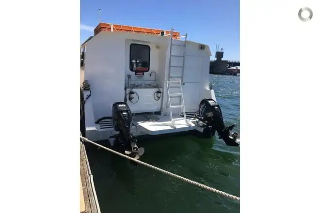 Catamarã à venda