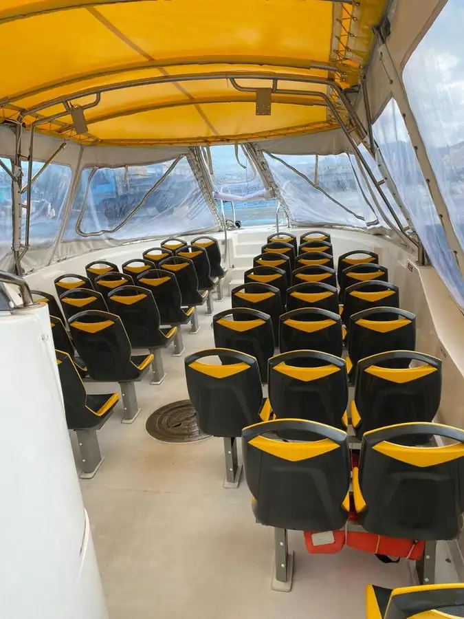 Navio de transporte de passageiros (Ferry) à venda