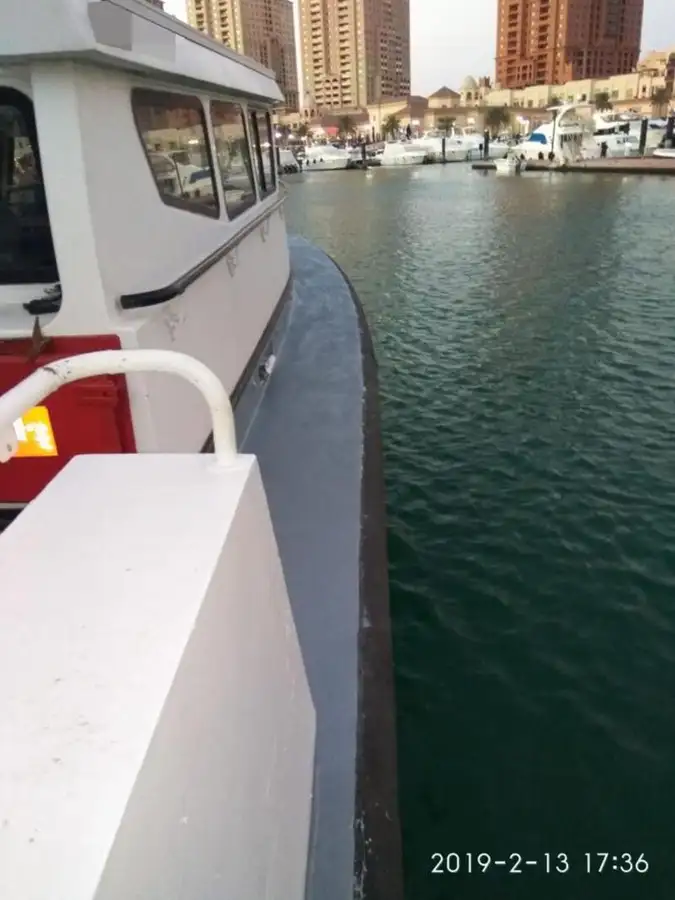 Barco de tripulação à venda