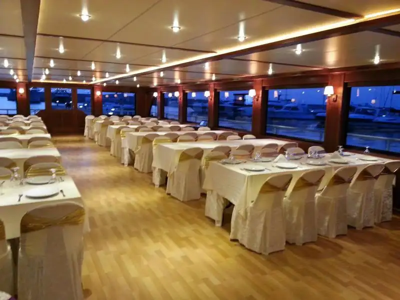 Navio de cruzeiro à venda