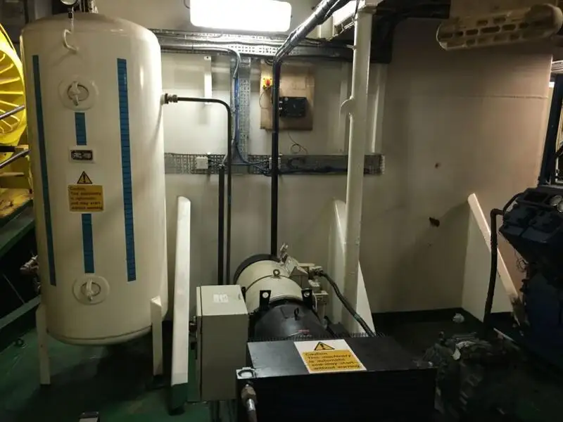 Navio de Suprimento Rápido (FSV) à venda