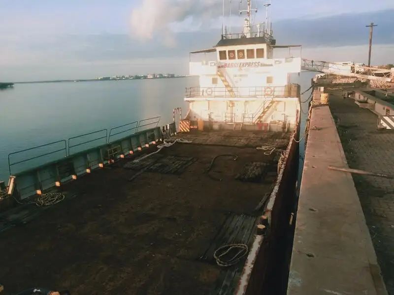 Balsa de desembarque, tanque à venda