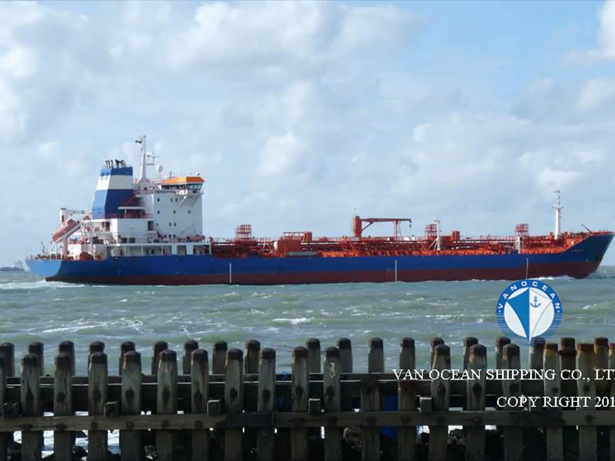 Navio-tanque de óleo/produtos químicos à venda