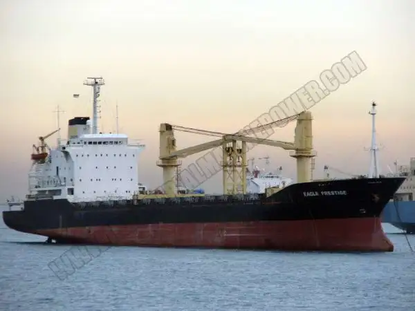Navio graneleiro à venda